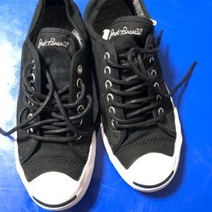 Converse Women’s size 6  jack percells